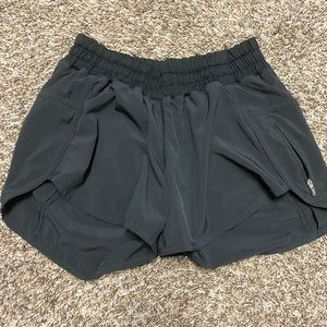 Lululemon Black Tracker Short 4